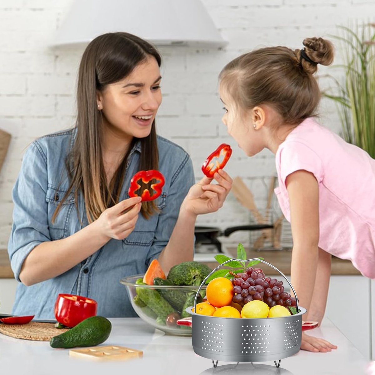Versatile Stainless Steel Steamer Insert for Various Cooking Applications in the Kitchen - 20cm