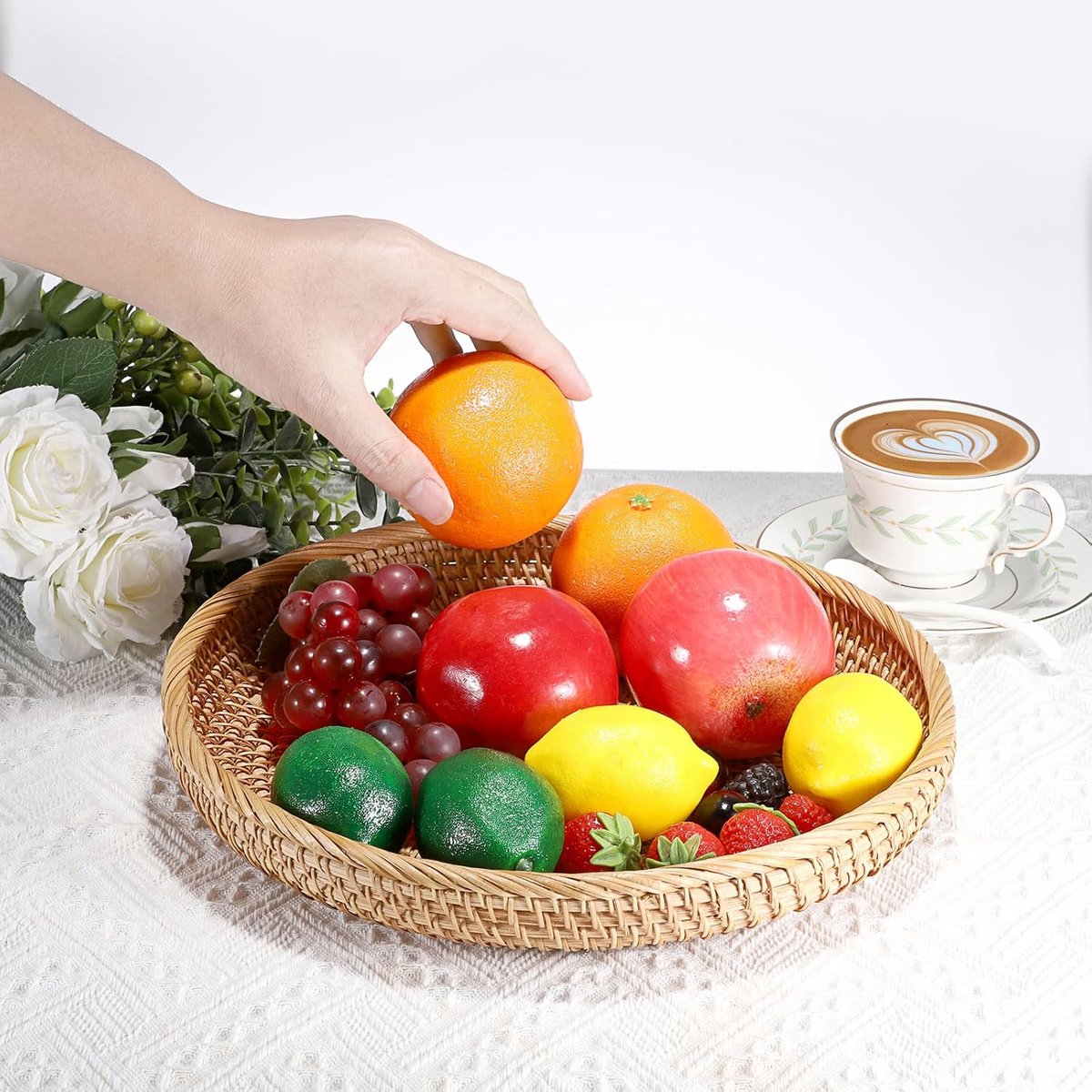 Handmade Wicker Storage Basket for Fruit and Decorative Purposes (30 cm)