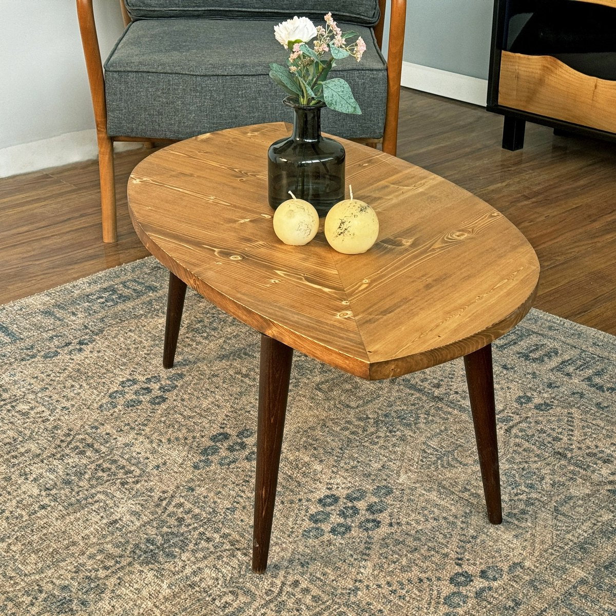 Salontafel - Vurenhouten salontafel - Salontafel van echt hout - Salontafel met massief bladmotief - Bijzettafel - Industriële salontafel - Moderne salontafel - 98x53 cm