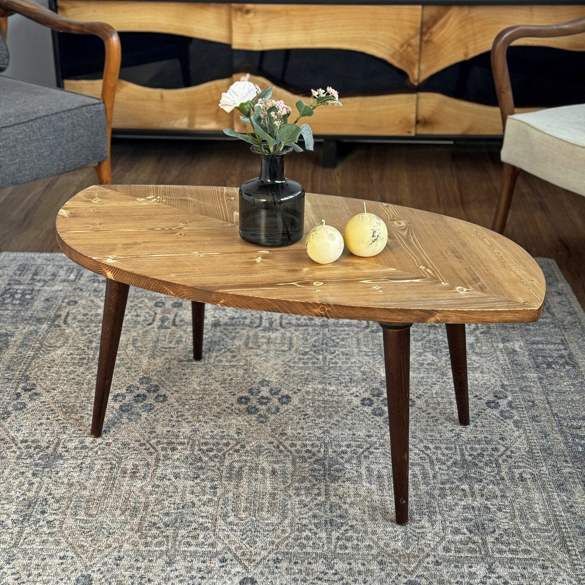 Salontafel - Vurenhouten salontafel - Salontafel van echt hout - Salontafel met massief bladmotief - Bijzettafel - Industriële salontafel - Moderne salontafel - 98x53 cm