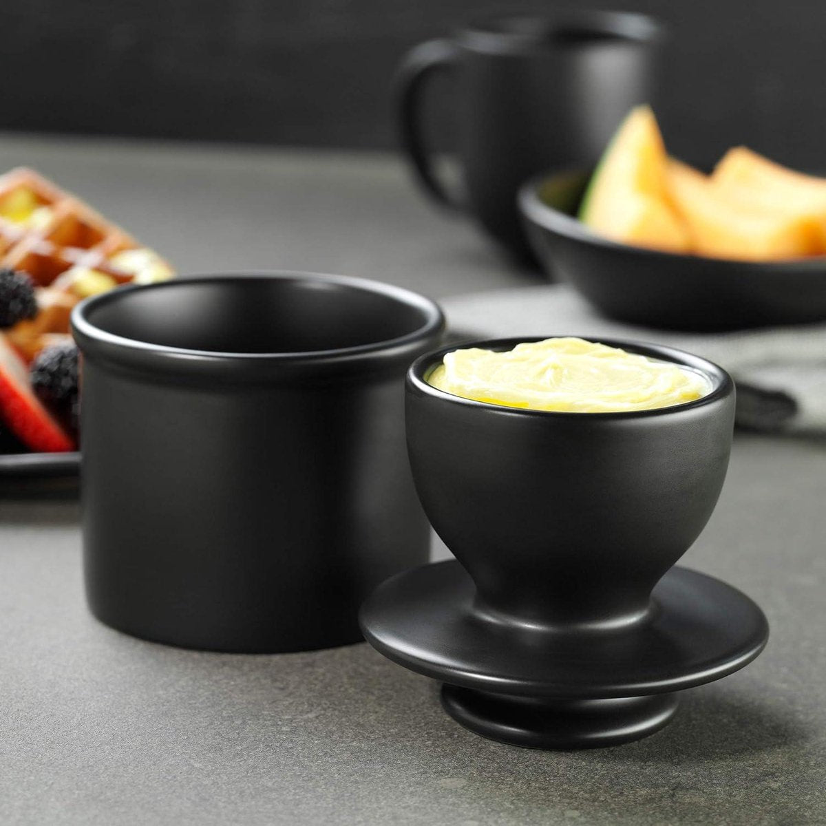 Franse keramische botervloot klassieke retro matzwarte afwerking – Butter Bell Original Crock van L. Tremain botervloot met deksel