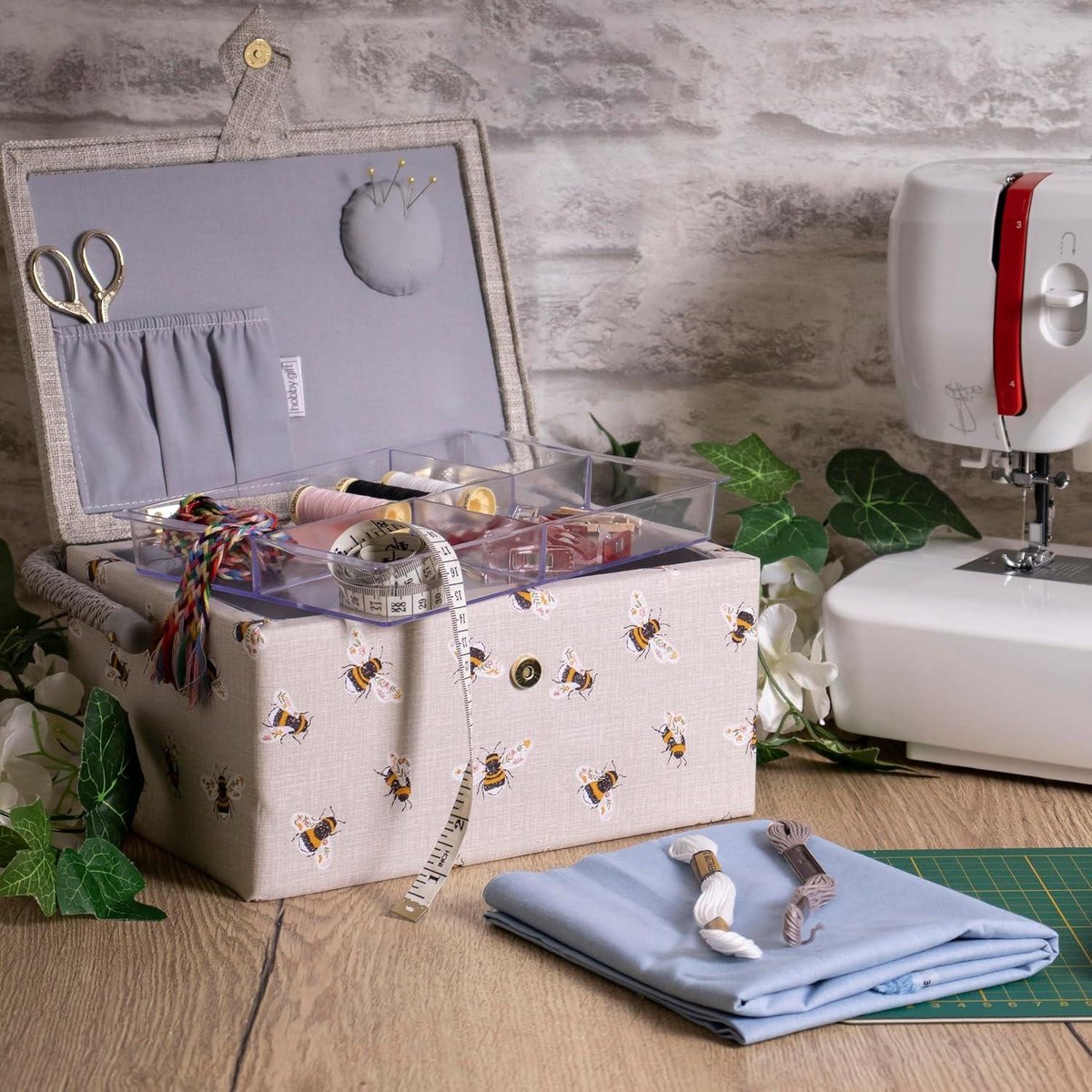 Sewing Box Hobby Gift - Exclusive medium craft box with accessory drawer and pincushion - PVC handle - 185 x 255 x 145 cm - Embroidered Bees Sewing Box