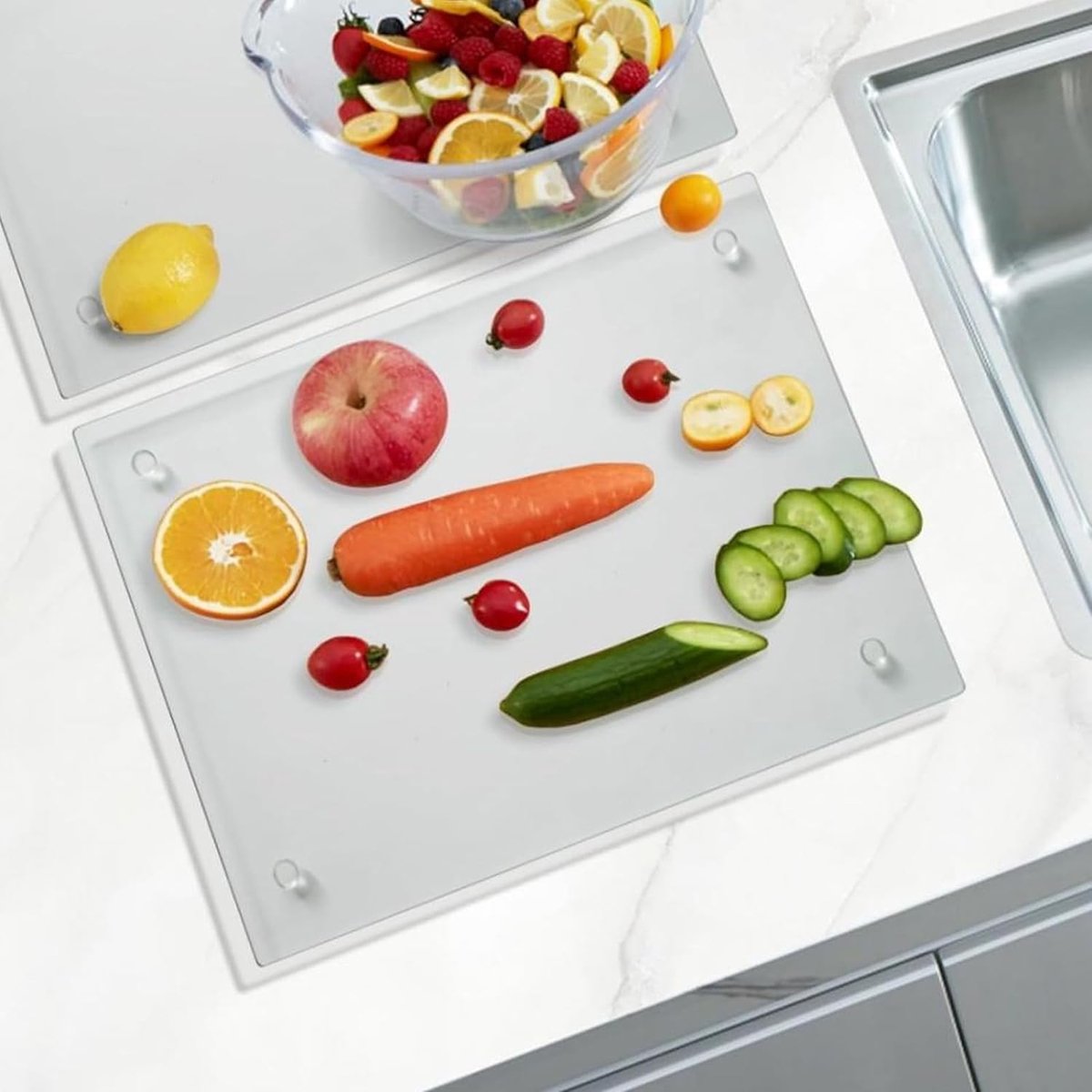 Durable Set of 2 Acrylic Cutting Boards for Countertop - Transparent and Non-Slip with Rubber Band - Wear-Resistant and Scratch-Resistant - Suitable for Any Kitchen