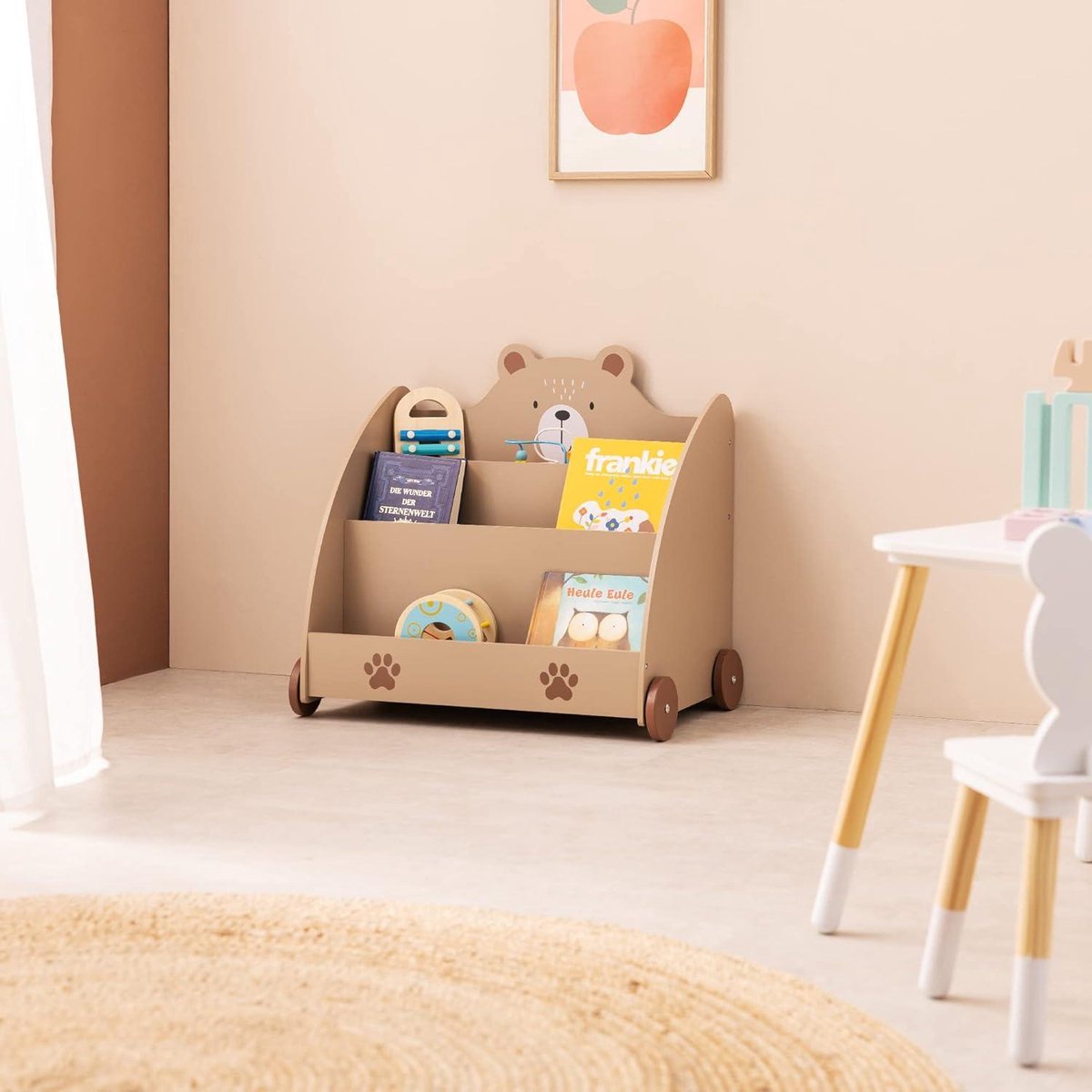 Kids bookcase with wheels - Wooden storage rack for children with 3 compartments - Montessori toy and book organizer - 60 x 58 x 40 cm - Brown bear toy cabinet