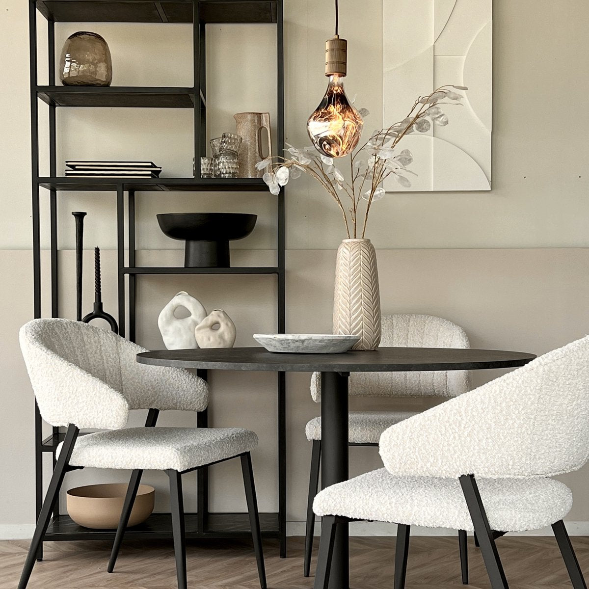 Eettafel Heeze - Marmer - Zwart - Ø 110 cm - 74 cm hoog - Rond - Eetkamertafel - Keukentafel