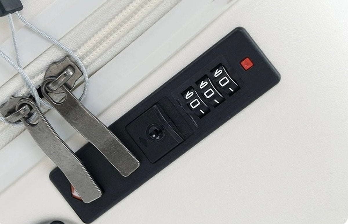 Koffer - Reiskoffer - Koffers - Handig voorvak - Met USB-aansluiting - 4 wielen - 24 inch - Zwart
