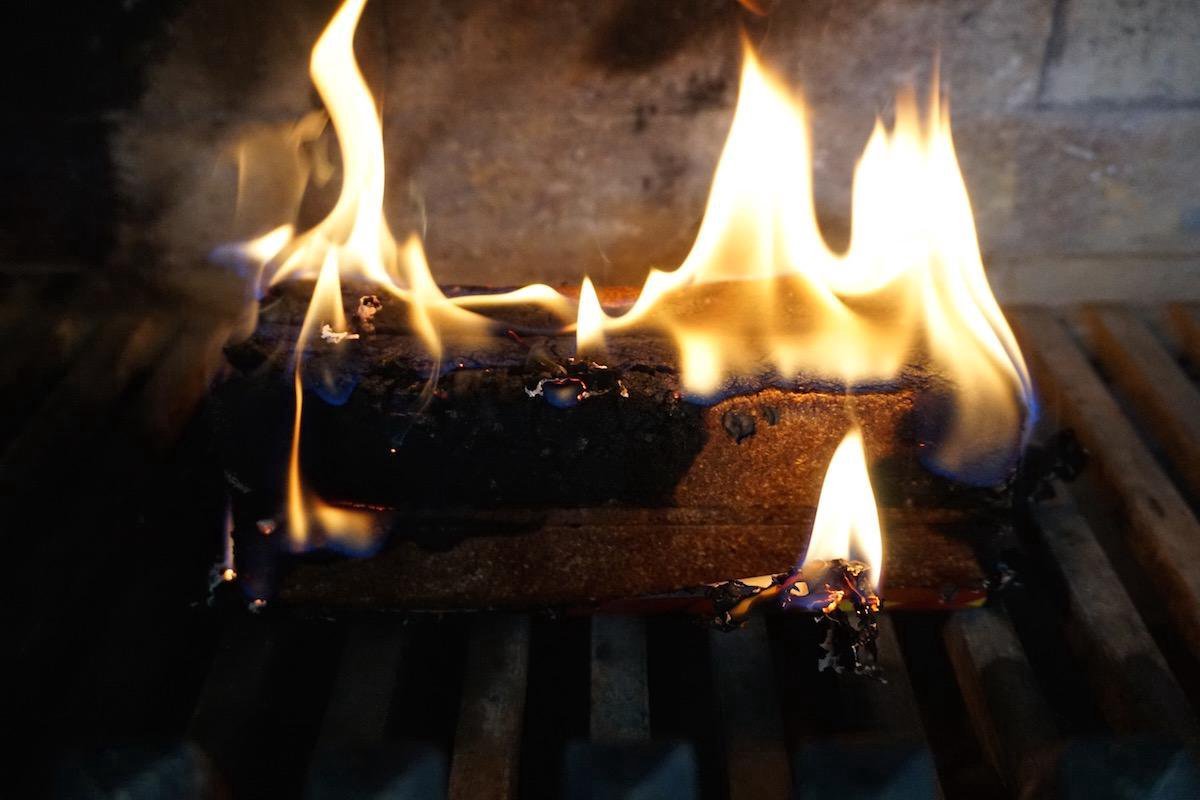 Fireplace Firelog - firelog 18 pieces - 2 hours per log - firelighter with 2 hours burning time - Fireplace accessories
