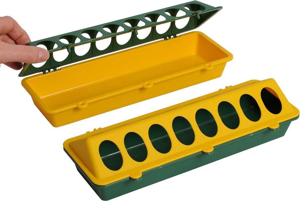 Heat plate 25 x 25 CM - Drinking bottle 0.5 L - Feeder - For chicks
