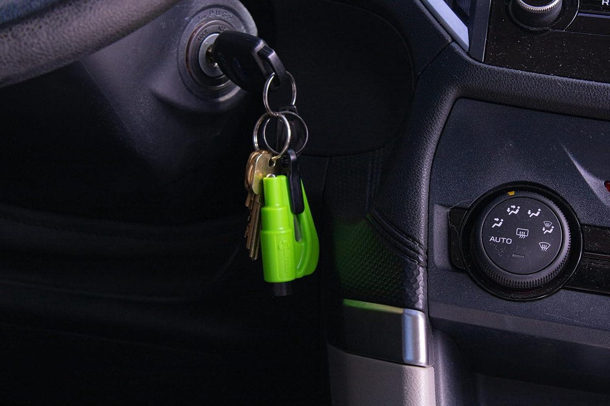 Auto Beveiliging Sleutelhanger Raambreker en Gordelsnijder Noodhamer - Rood Wit Blauw Set van 3 - Gemaakt in de VS