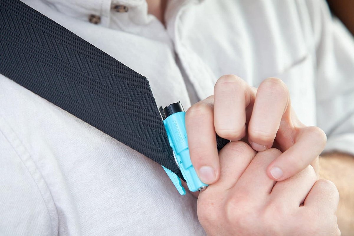 Auto Beveiliging Sleutelhanger Raambreker en Gordelsnijder Noodhamer - Rood Wit Blauw Set van 3 - Gemaakt in de VS