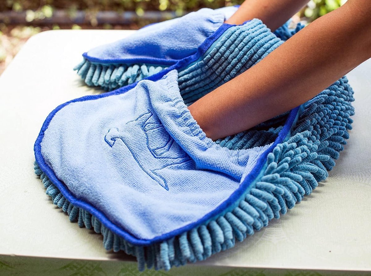 Dog Bath - Large Dog Shammy Towel - Ultra Absorbent - Durable - 35 x 15 Size - All Breeds - Fast Drying - Chenille Fabric - Machine Washable Dog Bath
