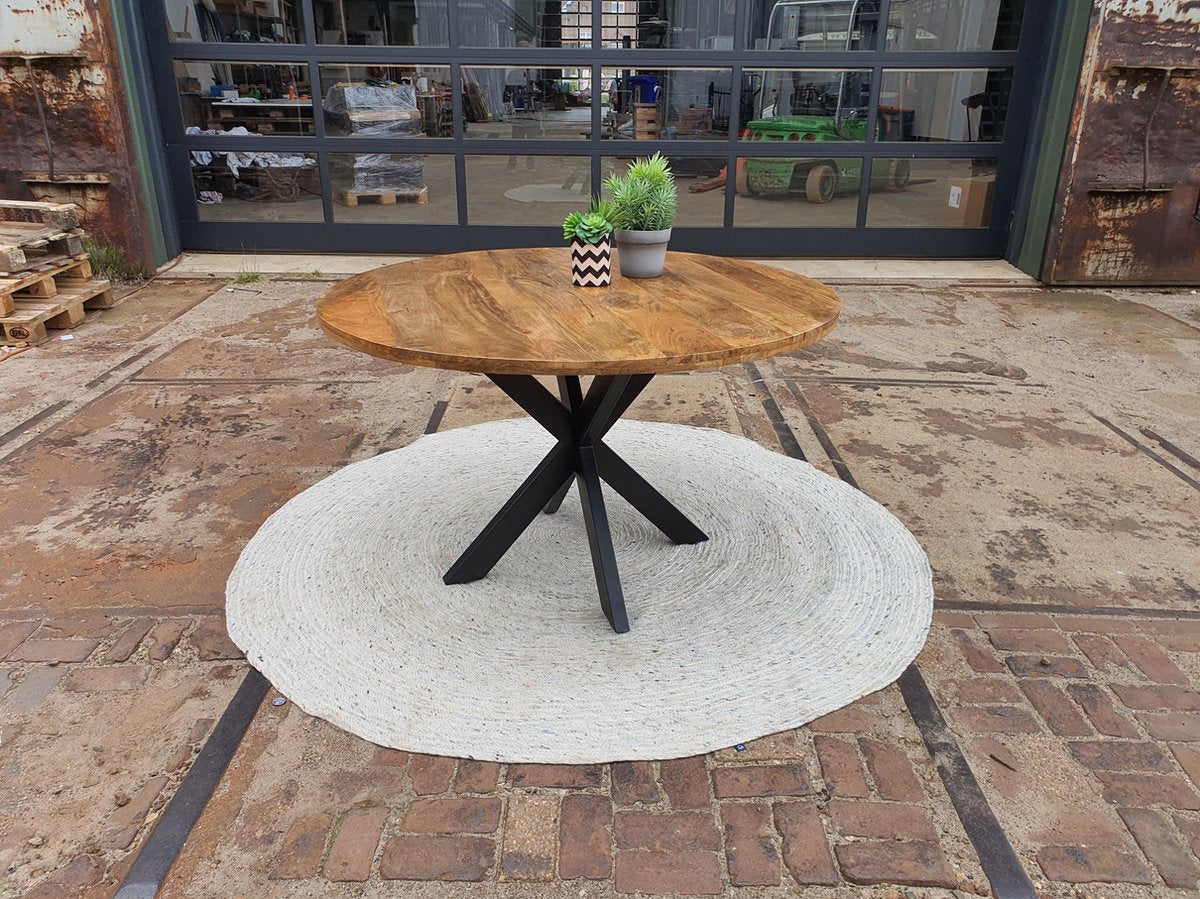 Eettafel rond - 130cm - mango - zwart - metalen 4-poot