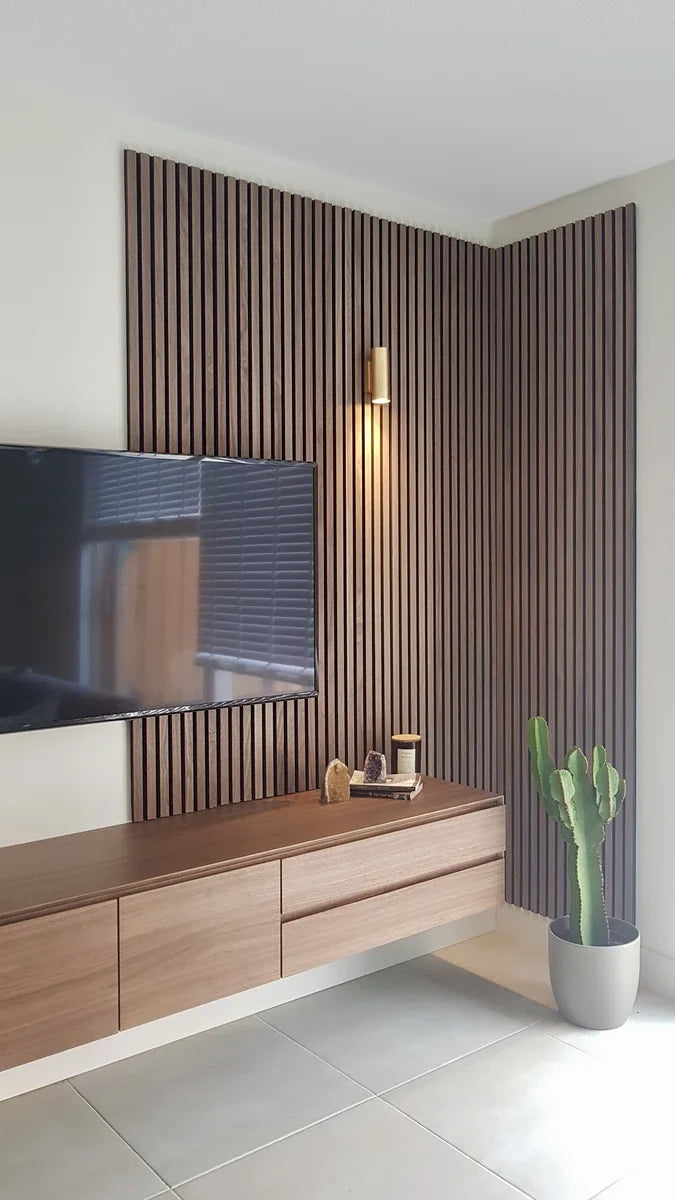 Walnut / Walnut wood veneer - Acoustic Wooden Wall Panel - size 240 x 60cm.WallingtonNL __________ | Real Wood | Wooden slats | Akupanel | Wall decoration | 3D Wall panels | Wall decoration | Slatted walls | Wood panels | __________