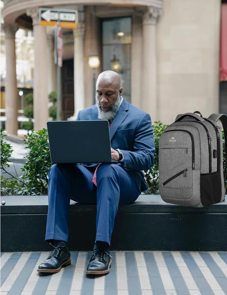 Travel Laptop Rugzak, TSA Grote Reistas voor Vrouwen Mannen, 17 Inch Zakelijke Vlucht Goedgekeurd Carry On Rugzak met USB-Lader Poort en Bagagemouw, MATEIN Duurzame College School Boekentas, Grijs