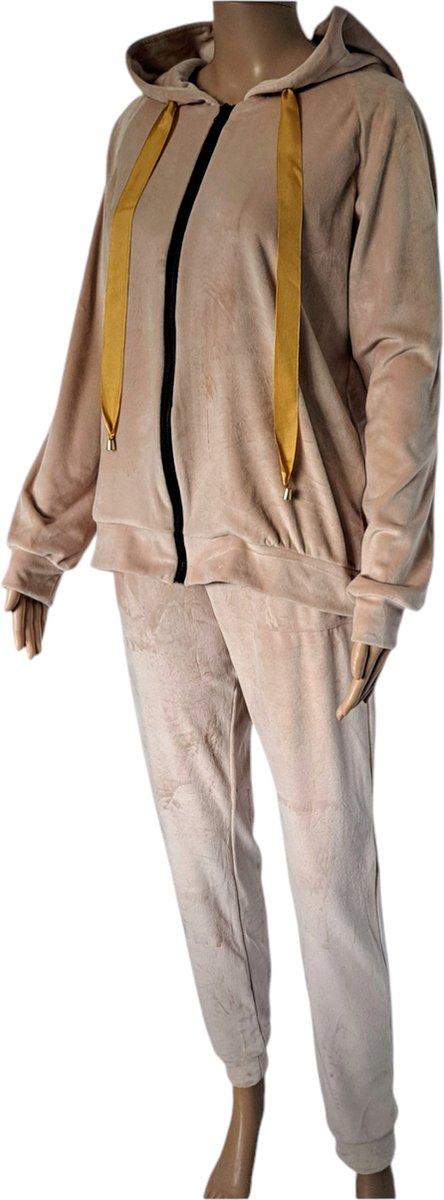 Beige Velours, Tweedelig Pak / Trainingspak / Huispak / Stijlvol / Comfortabel / Warm / MAAT S