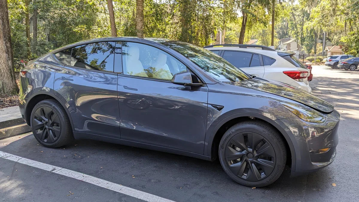Tesla Model Y 19" Gemini Black Wheel Cover Set (4pcs) - Sporty Performance Look