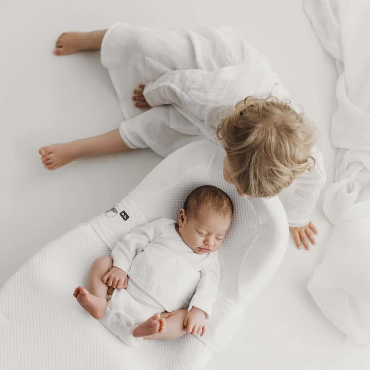 Redcastle Cocoonababy met laken wit