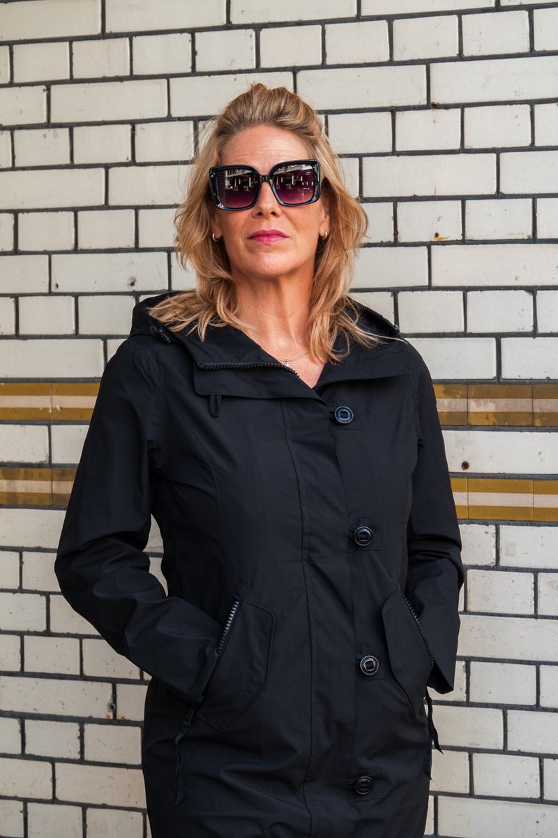 Long women's in-between jacket - Water-repellent & tailored - Black - Size 40