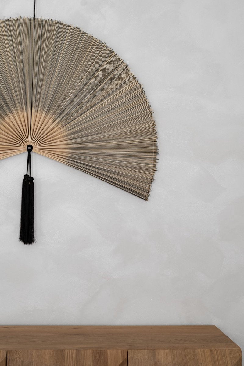 Bamboo waaier Extra Large | Bamboe wanddecoratie | Muurdecoratie waaier met kwastjes | Interieur eyecatcher | Japandi stijl