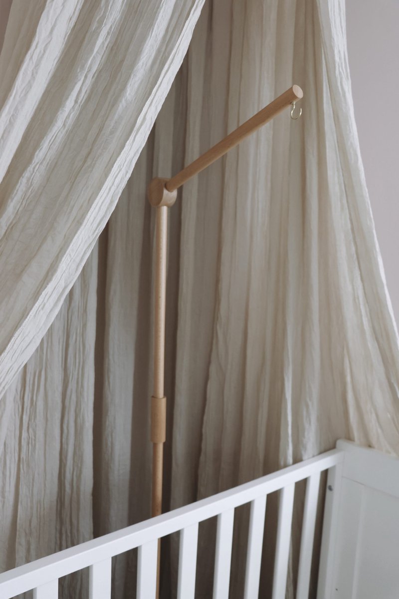 Wooden stand for musical mobile