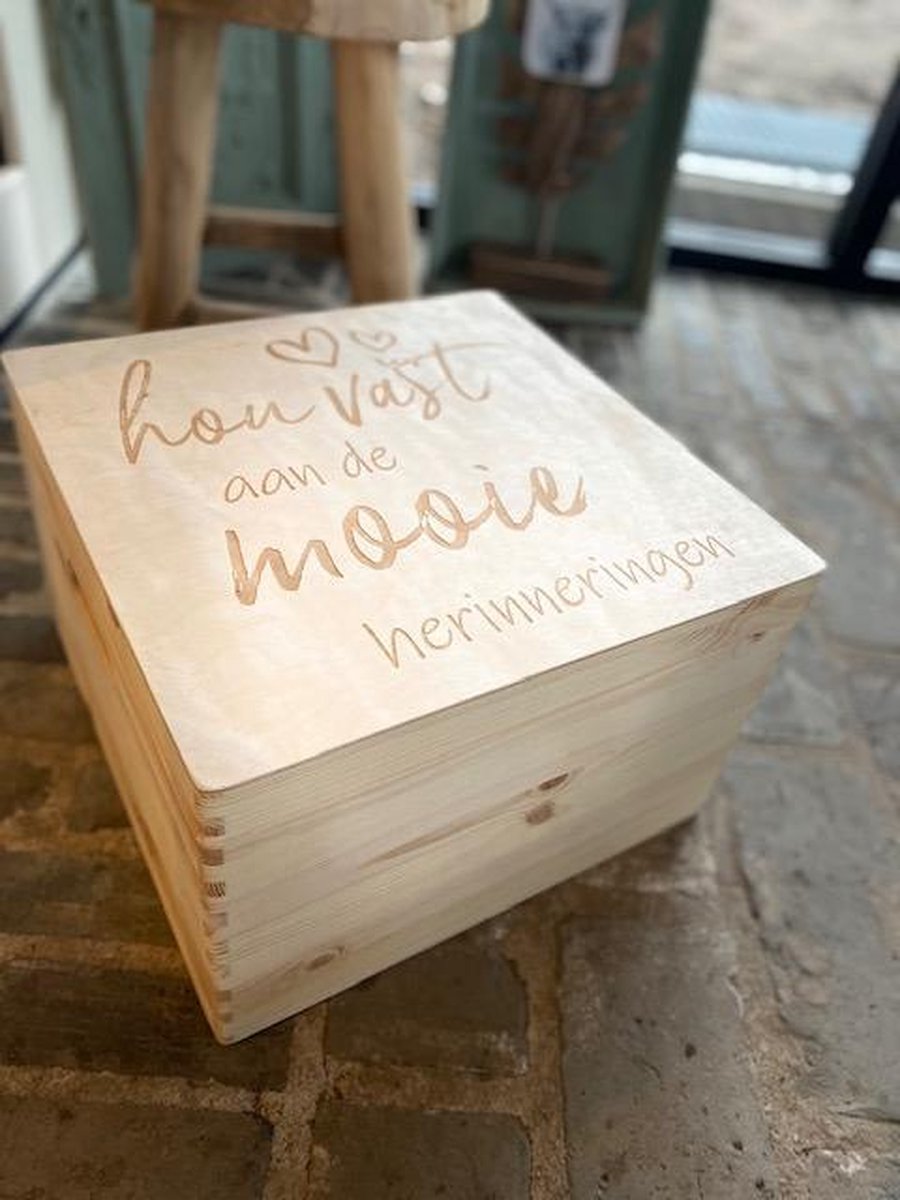 Wooden box with lid and print Beautiful memories (hearts) / size 30x30x19.6 cm / storage box with lid