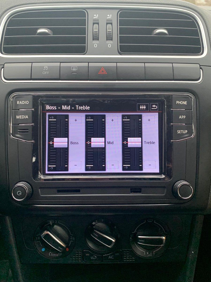 Volkswagen RCD 330 radio Apple CarPlay