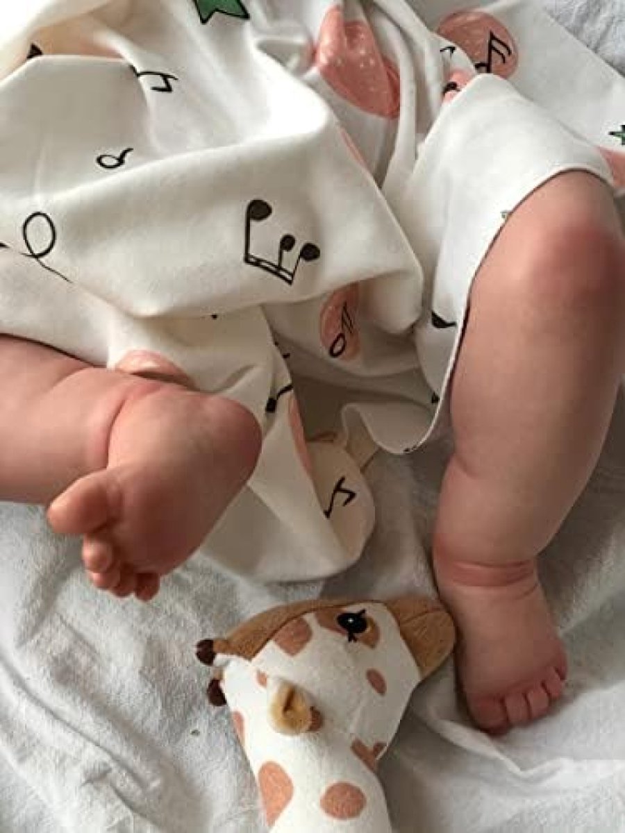 Levensechte Premie Babypop Handtekening Haar Zoete Glimlach Reborn Babypoppen