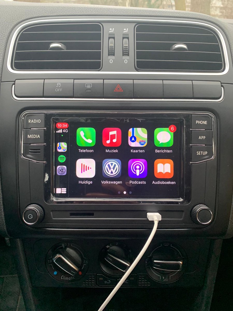 Volkswagen RCD 330 radio Apple CarPlay