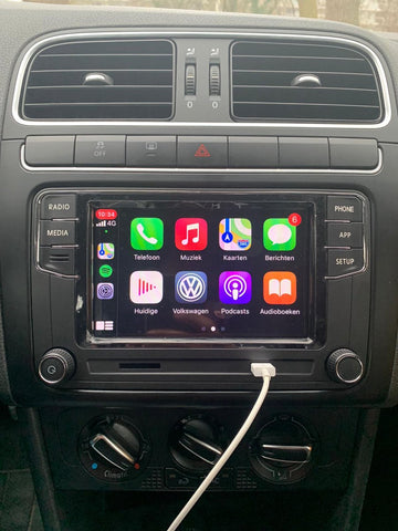 Volkswagen RCD 330 radio Apple CarPlay