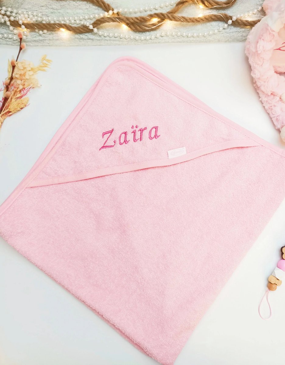Kraamcadeau Meisje 10 stuks - Newborn - Hawsaz.nl Cadeau - Genderneutraal kraamcadeau - Geschenkset unisex - Babygeschenkset - Babyshower - Knuffel - Gepersonaliseerde cadeaus - Geurkaars - Geurstokjes - Zwitsal Babyverzorging