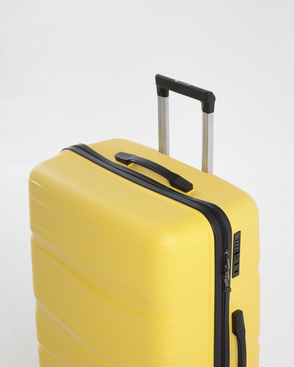 Sydney - Lightweight hand luggage trolley - 20 inch - 39L - Compact Size S - 56x38x23 cm - With integrated TSA lock - Yellow