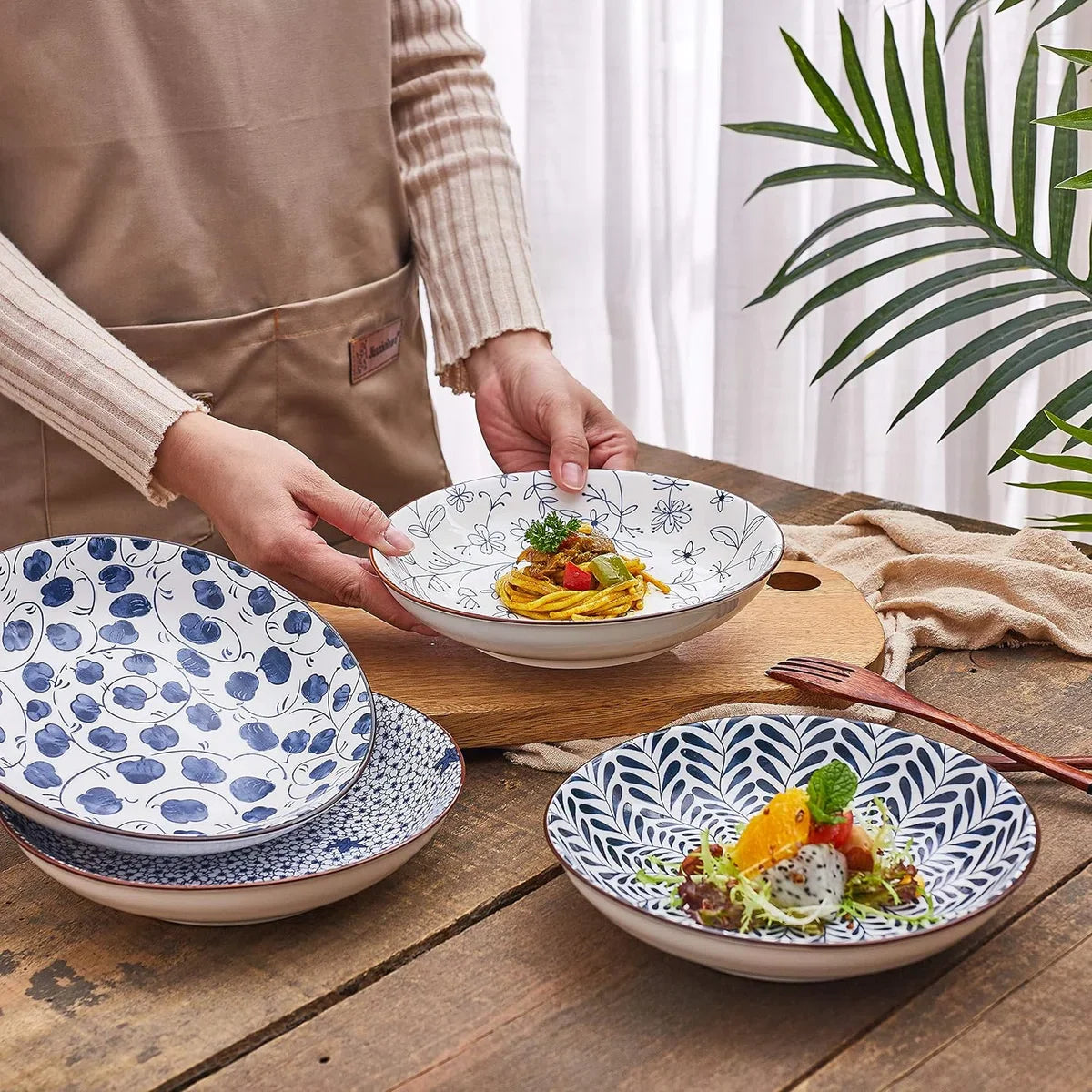 Keramische pastabordenset van 4, blauw en wit porselein 20 cm saladeschalen, diner platte borden, serveerschaal voor hapjes, salade, dessert en snacks (20 cm)