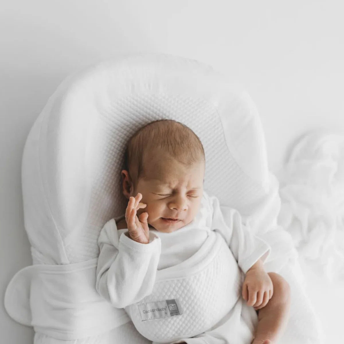 Redcastle Cocoonababy met laken wit