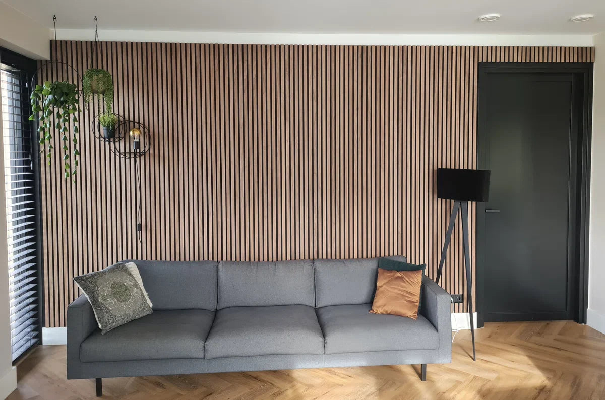 Walnut / Walnut wood veneer - Acoustic Wooden Wall Panel - size 240 x 60cm.WallingtonNL __________ | Real Wood | Wooden slats | Akupanel | Wall decoration | 3D Wall panels | Wall decoration | Slatted walls | Wood panels | __________