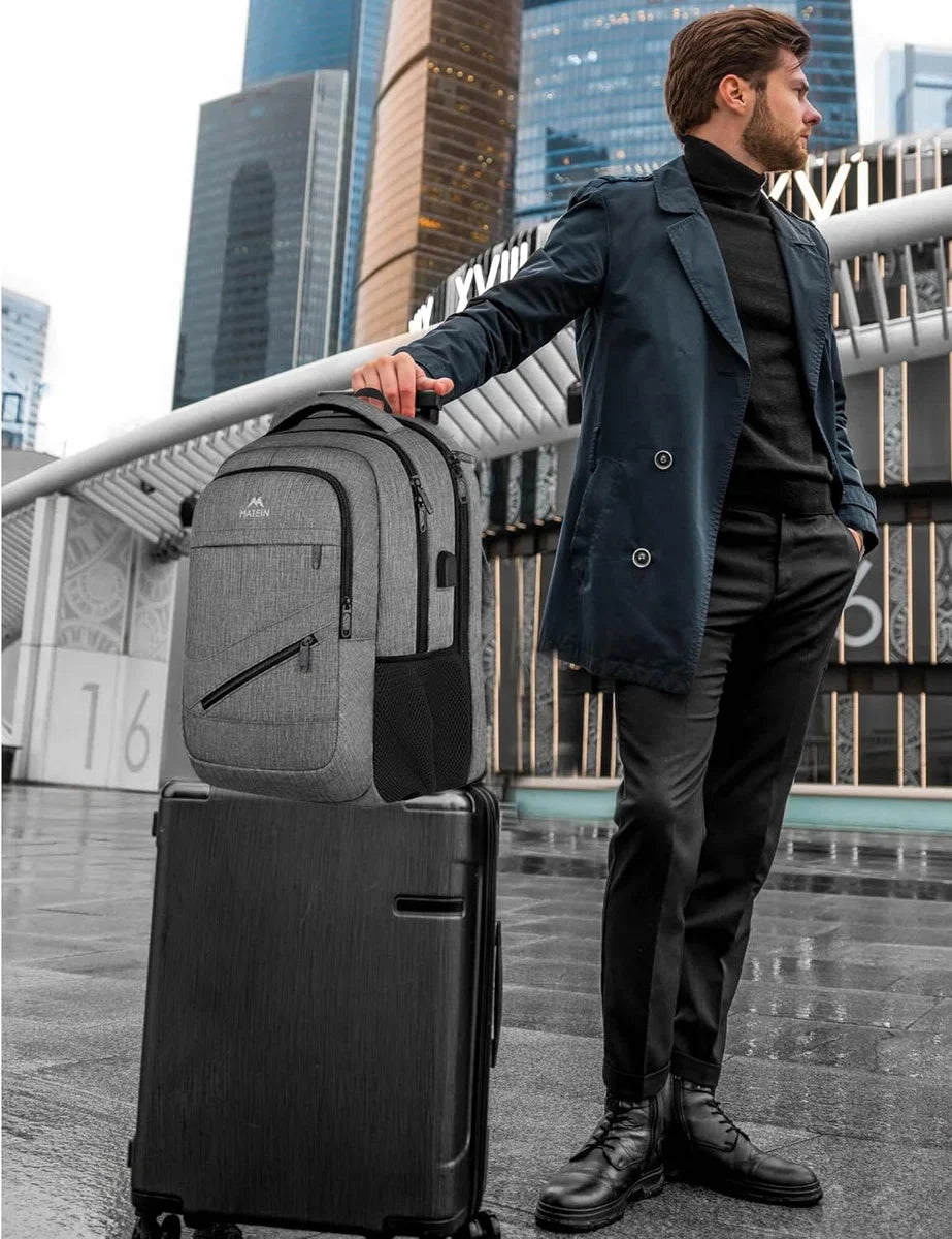 Travel Laptop Rugzak, TSA Grote Reistas voor Vrouwen Mannen, 17 Inch Zakelijke Vlucht Goedgekeurd Carry On Rugzak met USB-Lader Poort en Bagagemouw, MATEIN Duurzame College School Boekentas, Grijs