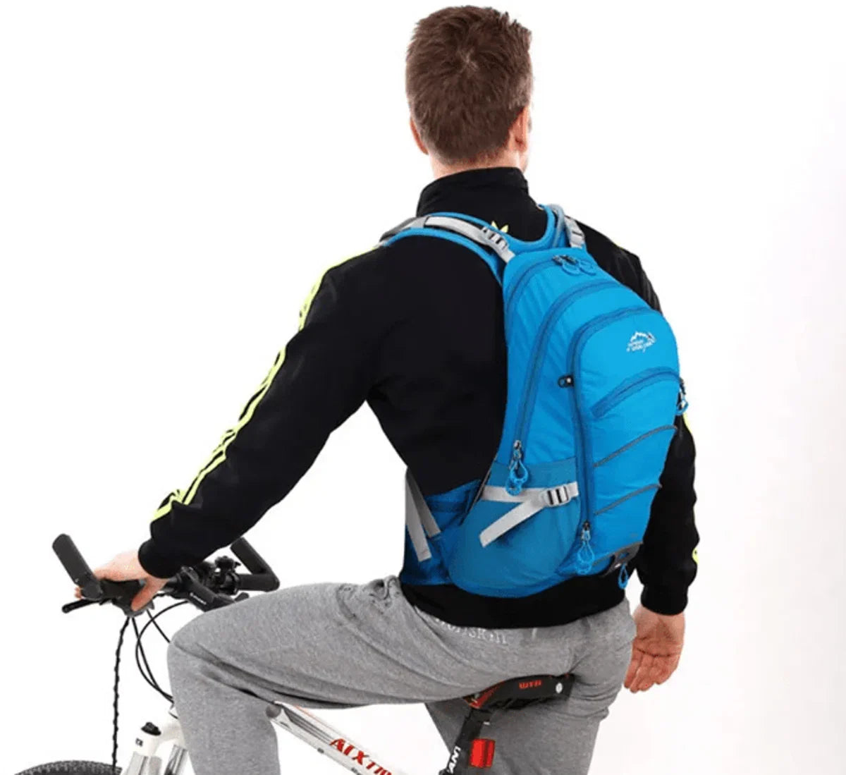 Avoir Avoir®-Wandelrugzak-Rugzakken- Rugzak 20L-Waterdicht-Intern frame-Unisex-Zwart-Outdoor avontuur-Wandelen