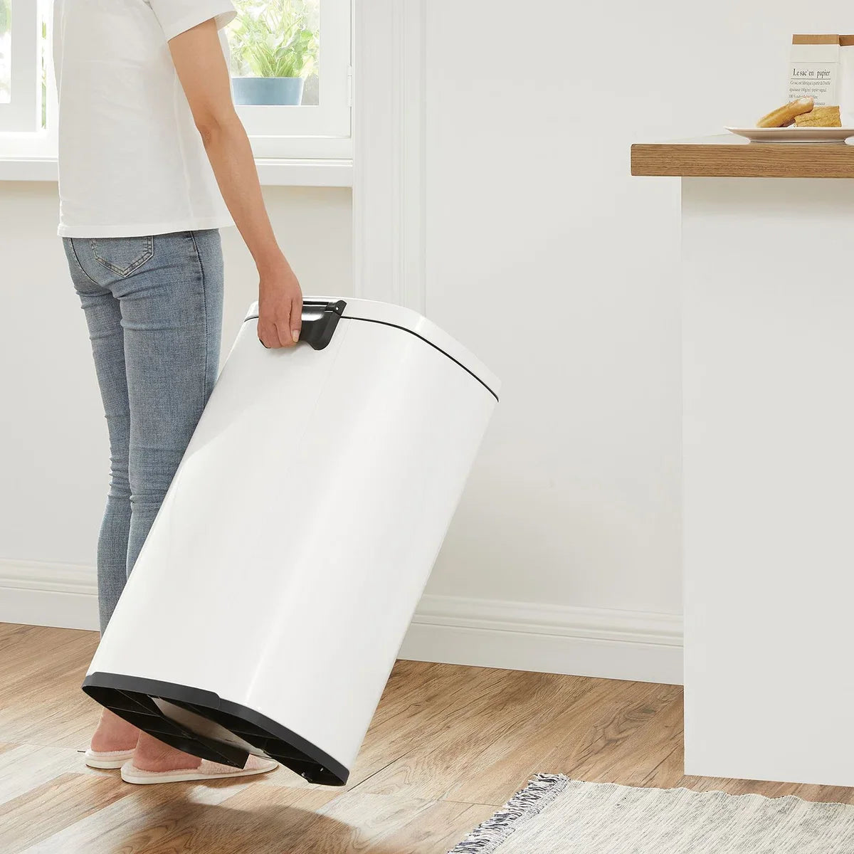 Vibe Prullenbak - Afvalbak 50 liter - Soft Close Prullenbakken - Pedaalemmer van Staal - met binnenemmer en deksel - Romig Wit