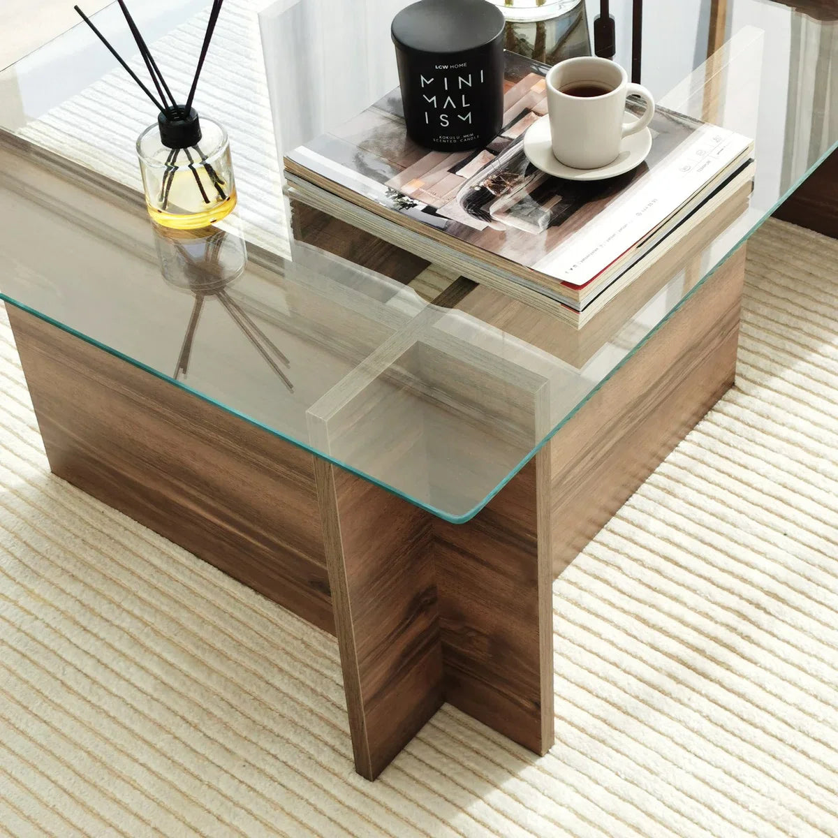 Coffee table - Walnut Finish - Tempered Glass - Dimensions 105x65x40cm - Stylish Table for every Living Room