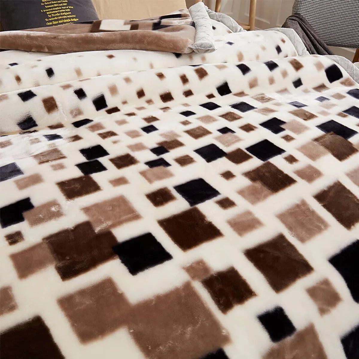 IBBO Shop - Luxe Koreaanse Nerts Deken Dikke Bed Deken - Plaid deken - Afmeting 200x230cm - Zachte en warme Fleece deken - 2 Laags Omkeerbare Raschel Bed Deken voor Herfst Winter - Ademend & Wasbaar