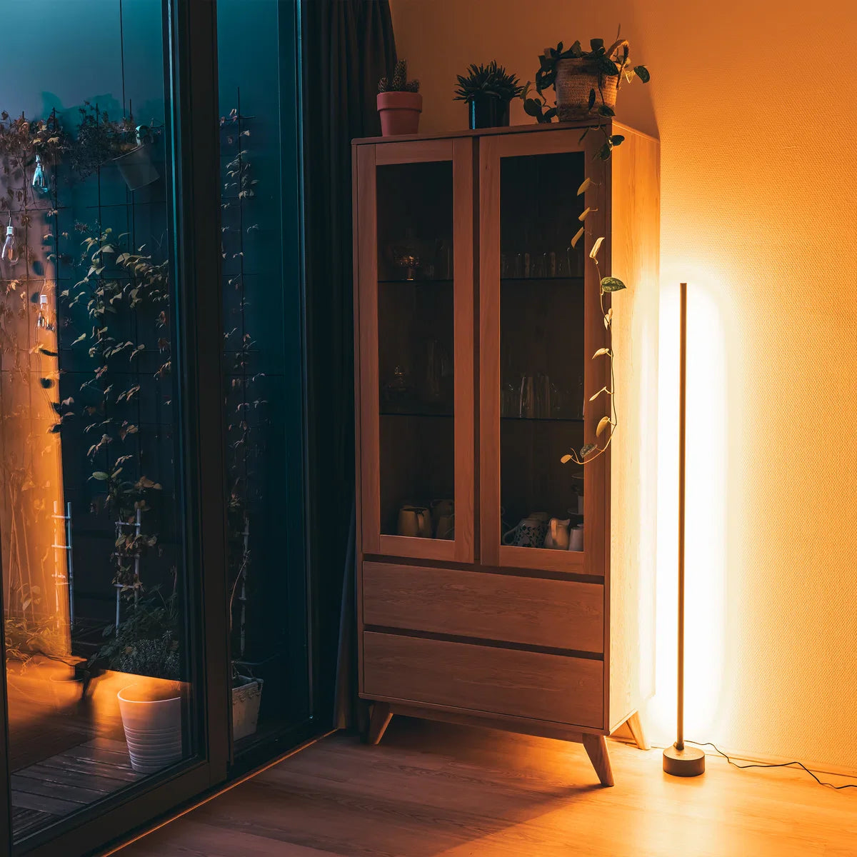 Smart Vloerlamp Zwart - Full Colour - Dimbaar & Bedienbaar met App - 138cm